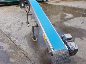 NASTRO TRASPORTATORE MOTORIZZATO – COTSWOLD MECHANICAL HANDLING