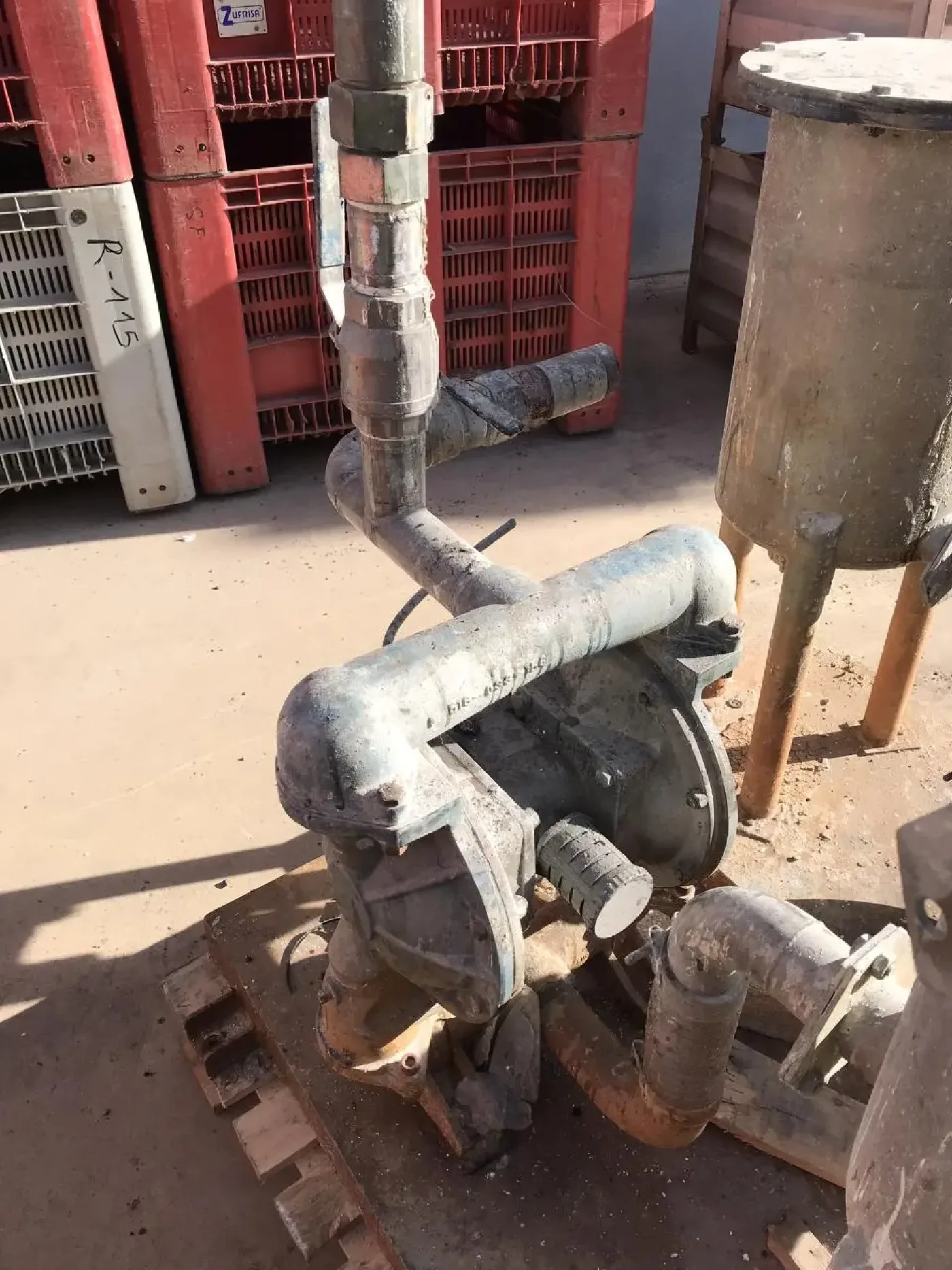 USED AODD SANDPIPER EB2-M TN-3-A AIR OPERATED DOUBLE DIAPHRAGM PUMP WITH STAINLESS STEEL GAF FILTER 15 LITERS - 4