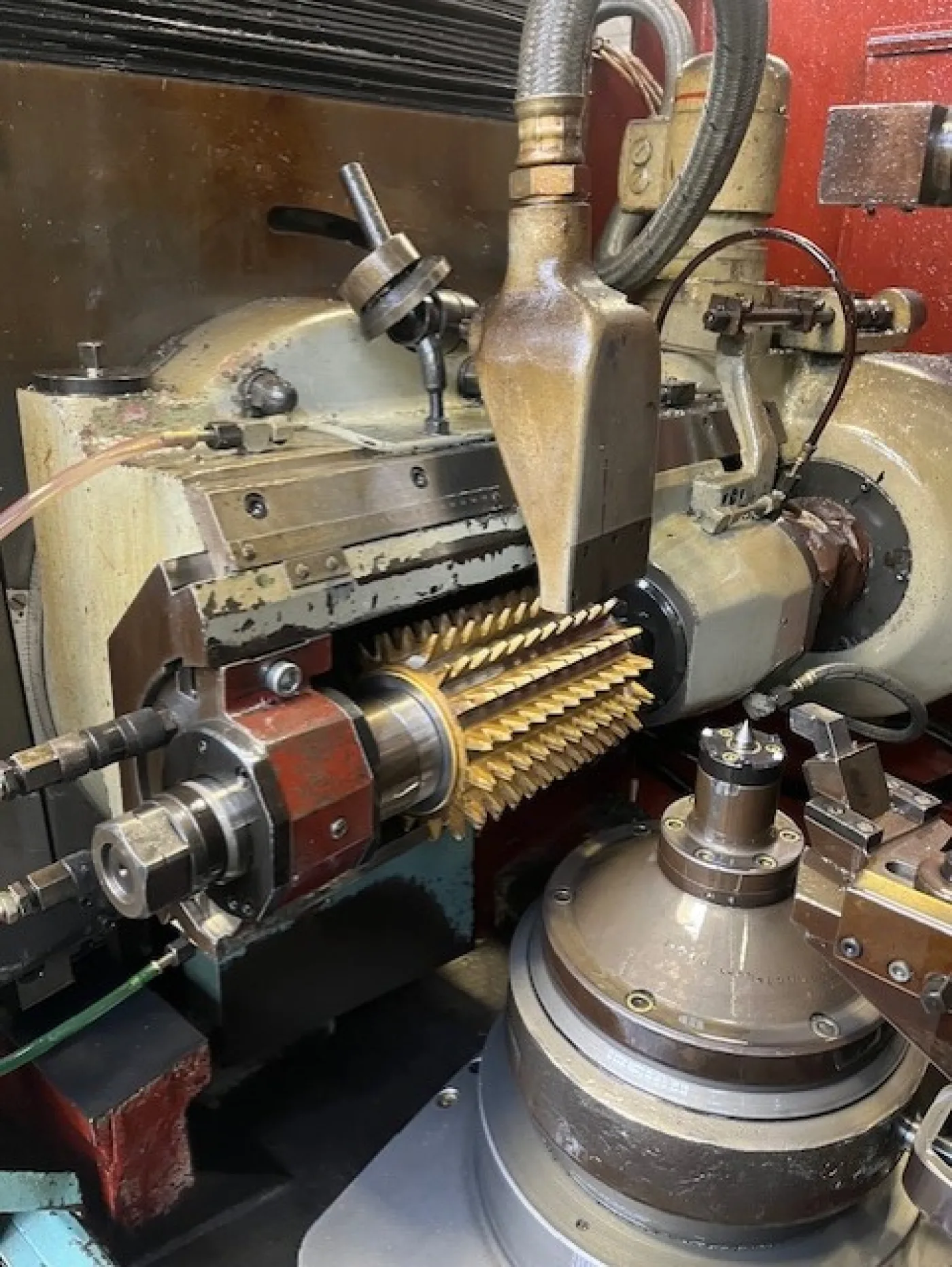 Gear hobbing machine – PFAUTER PA180 - 5
