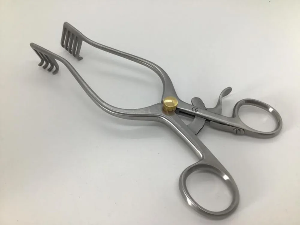 Travers Retractor 4x5 teeth 200mm