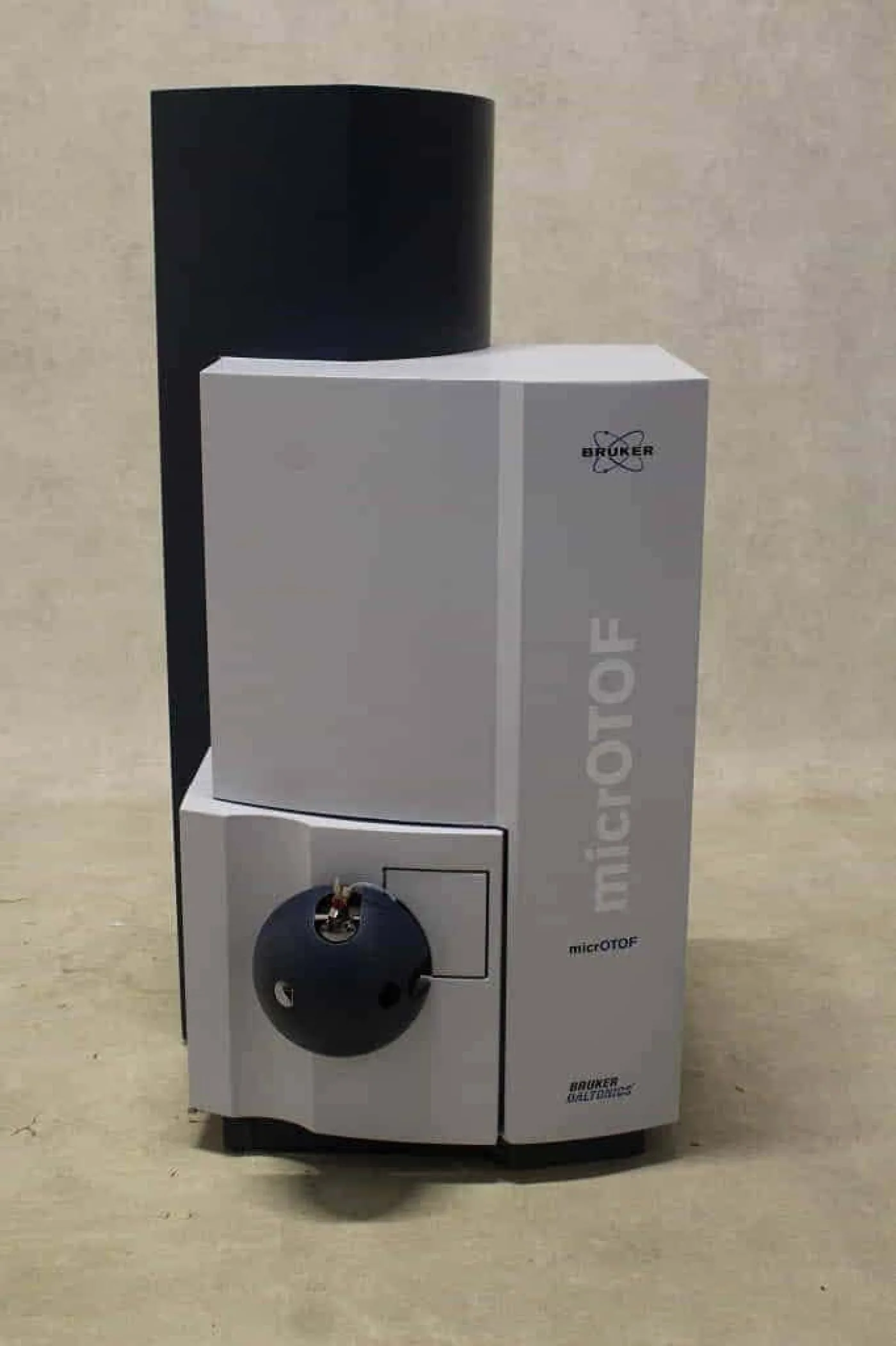 Bruker micrOTOF Massaspectrometer - 1