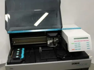 Roche tafelmodel clinical analyzer