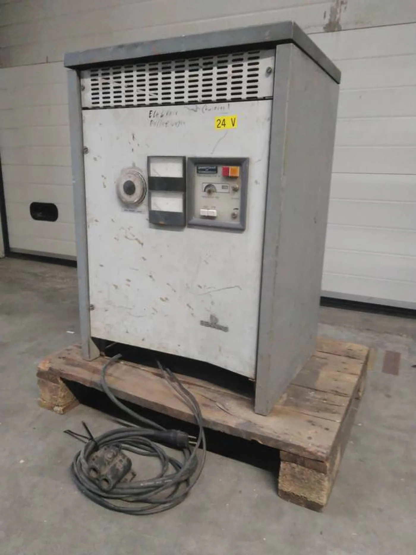Charging station 24V - 2