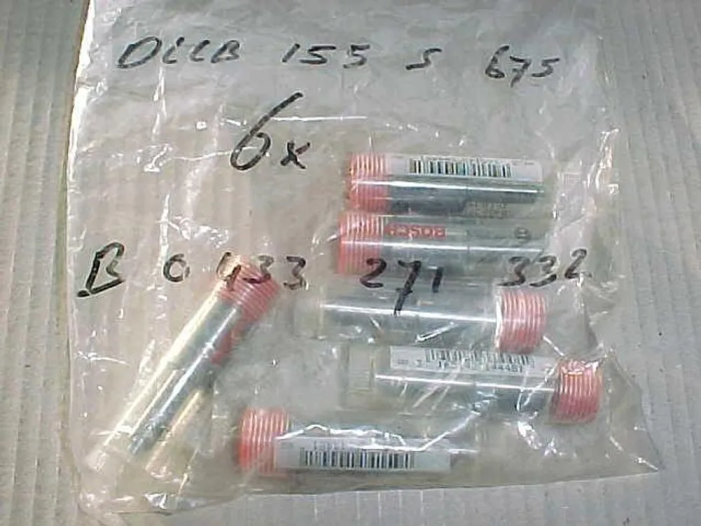BOSCH INJECTOR NOZZLE DLLB155S675 NEW !!