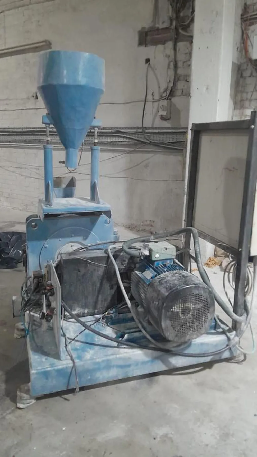 2001 Herbold PU 300 ZR Plastics Pulverizer