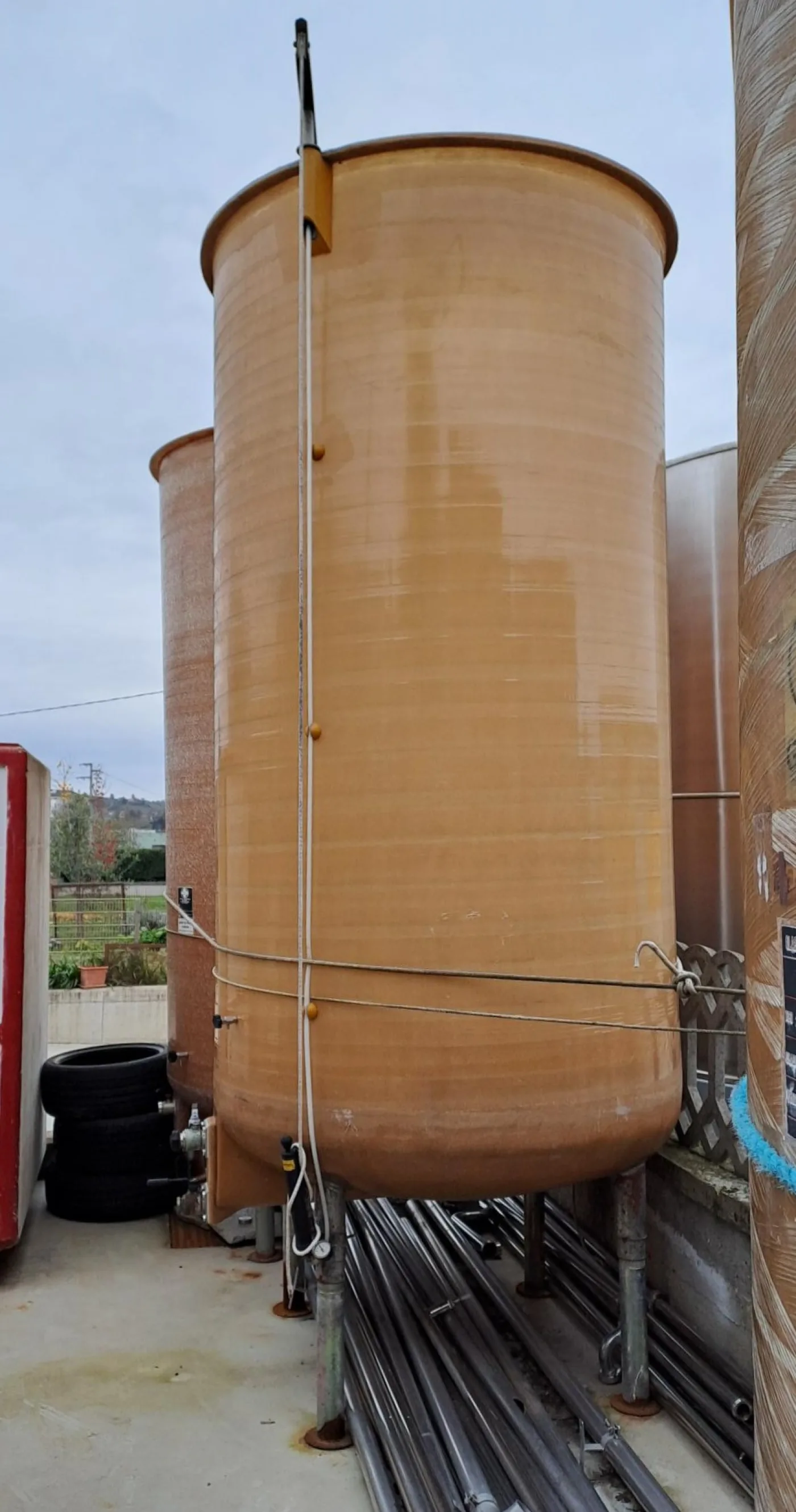 FIBERGLASS TANK VARIABLE CAPACITY FIRM VOLTA, CAPACITY HL 50 ABOUT, SECOND-HAND EQUIPMENTS - 4