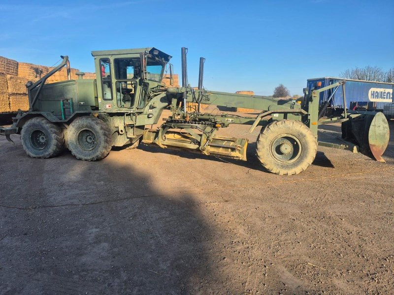 1995 Champion 726A VHP Grader