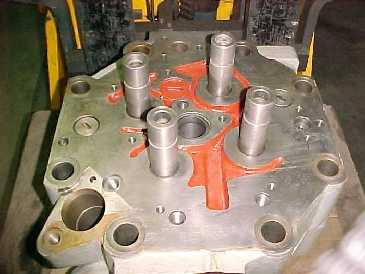 2006/2007 CYLINDER HEADS MAK 453C - 3