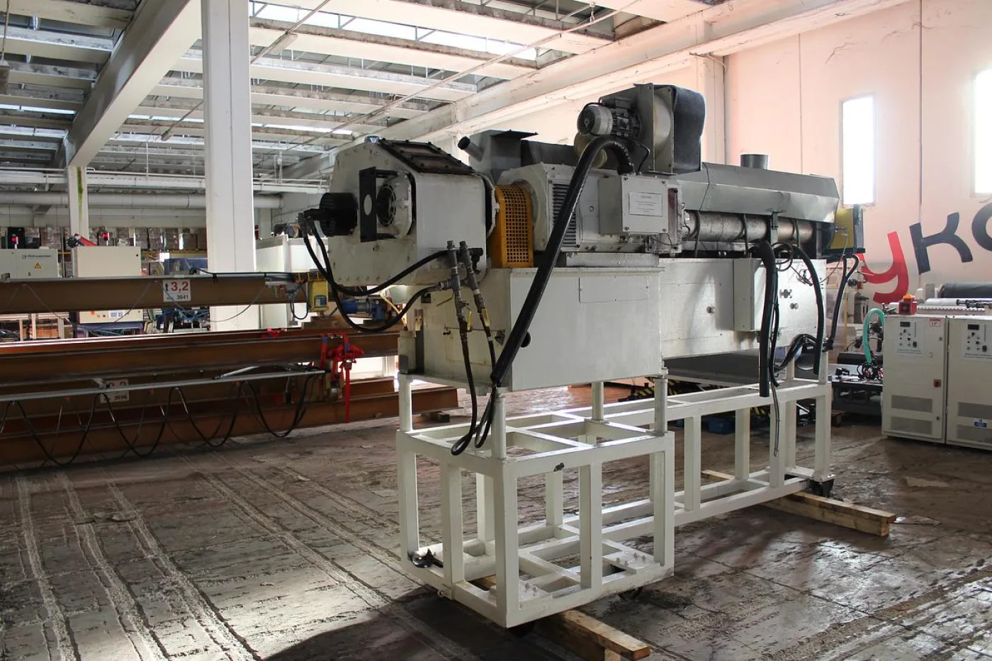 2000 BATTENFELD 90mm; L/D 30; Cambia ES0031 - 5