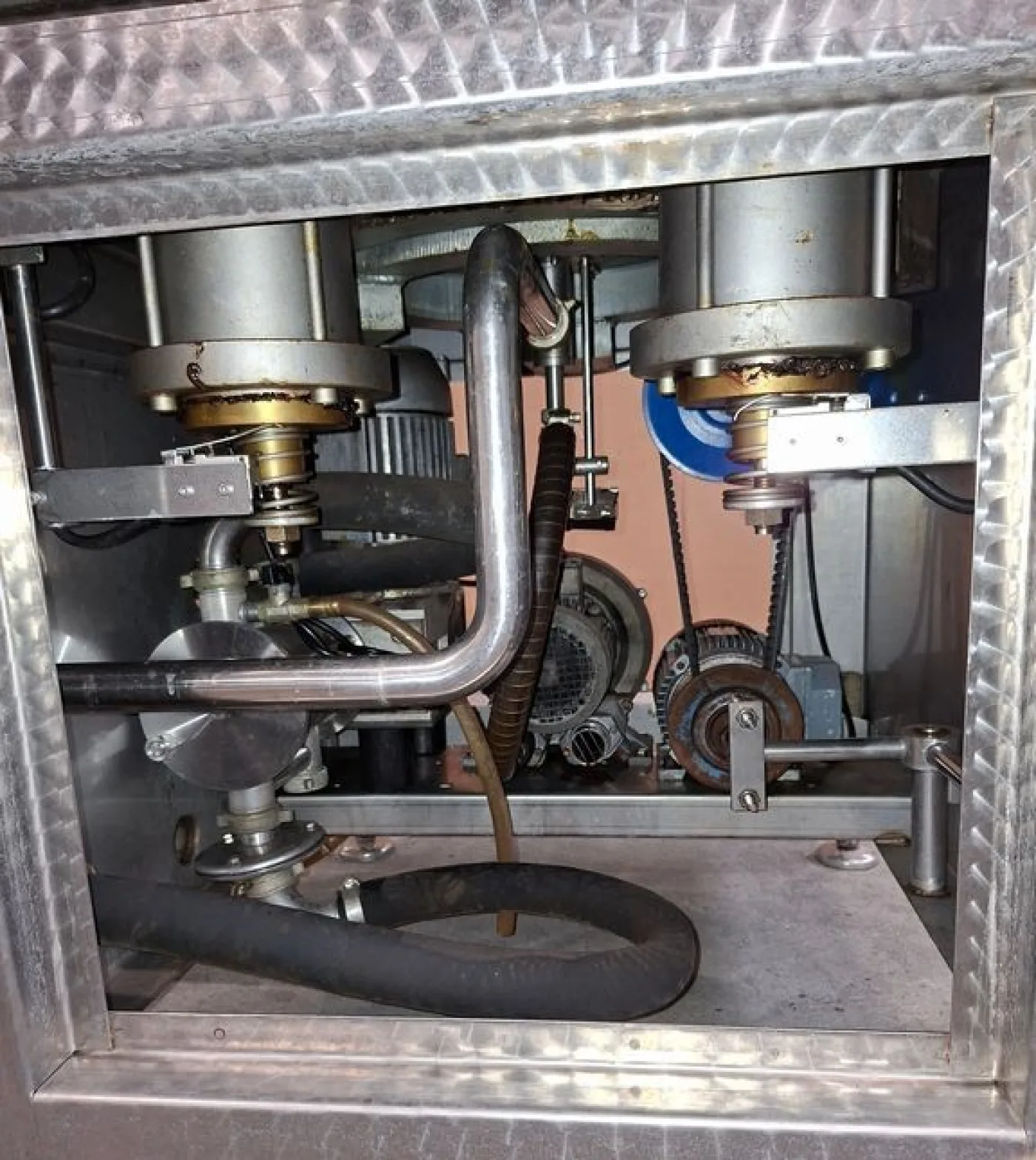 STAINLESS STEEL FILLER MACHINE GAI 12 VALVES, TO SLIGHT DEPRESSION, SECOND HAND MACHINE - 2