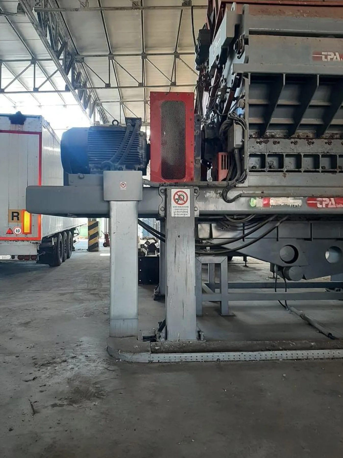 2008 TPA Trituratori Plastics Shredder, Granulator & Conveyor Full Plant - 7