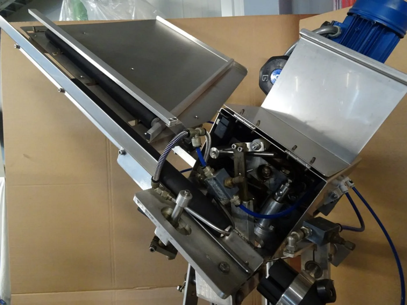 AUTOMATIC DISPENSER OMB FOR PVC CAPSULES, SECOND-HAND MACHINE - 7