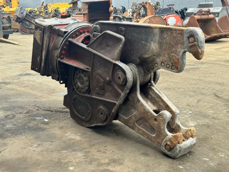 Verachtert Demolition shear VTC 30 with oilquick 70/55