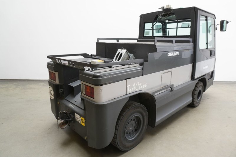 Schlepper Linde P 250 127-05 (2016)