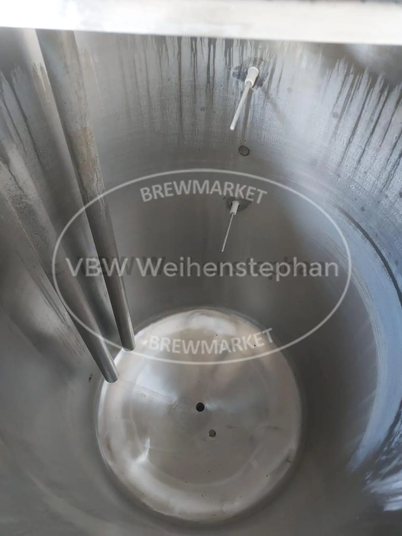 Feed container - 2