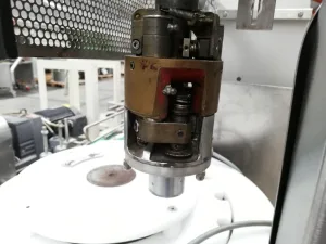 Bausch & Ströbel KSF-1020 - Capper