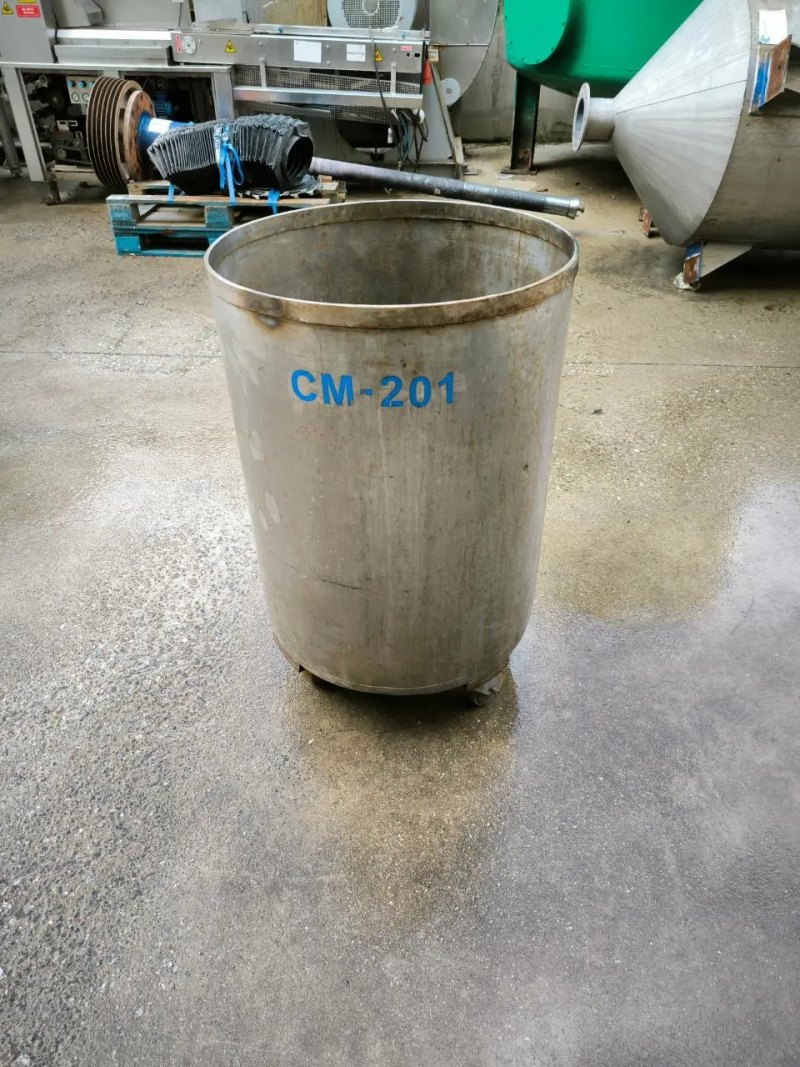 220 LITER STAINLESS STEEL TANK WITH WHEELS