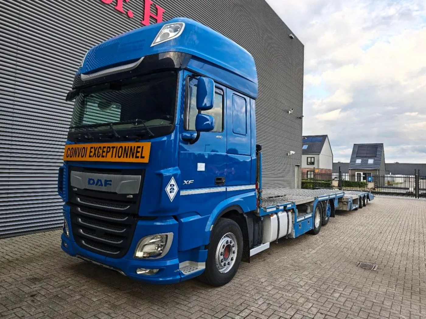 DAF XF 480 6x2 + FVG FS 4 Pieces! - 4