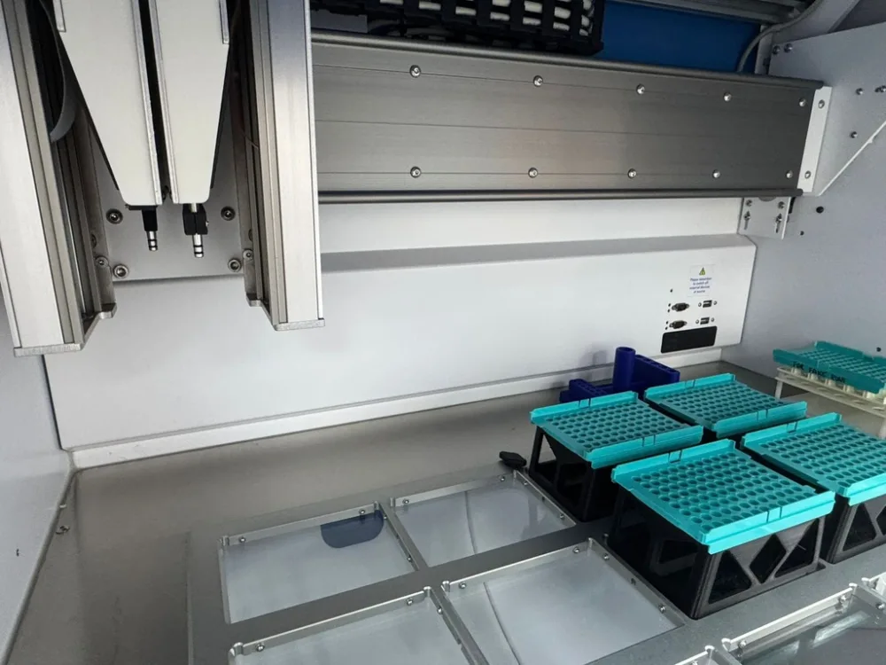 PurePrep Flow robot ONE Liquid Handling Robot