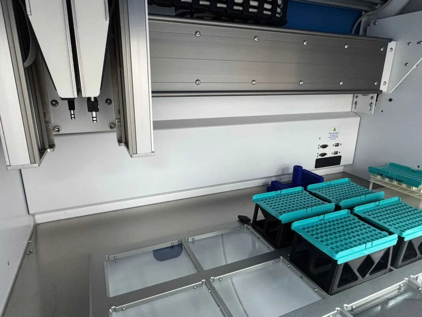 PurePrep Flow robot ONE Liquid Handling Robot - 1