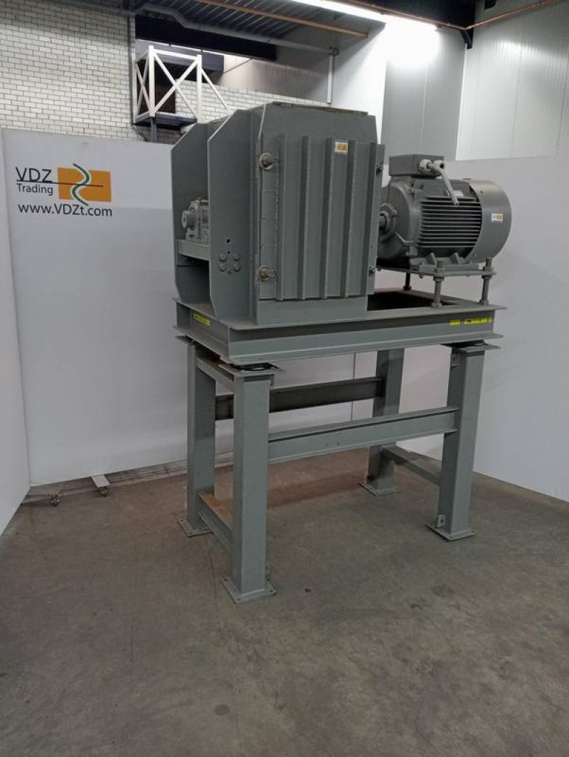 Hammer mill