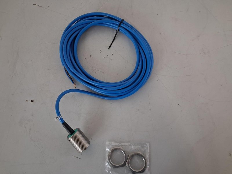 Pepperl+Fuchs NJ2-12GM40-E2-V1 Induktiver Näherungssensor