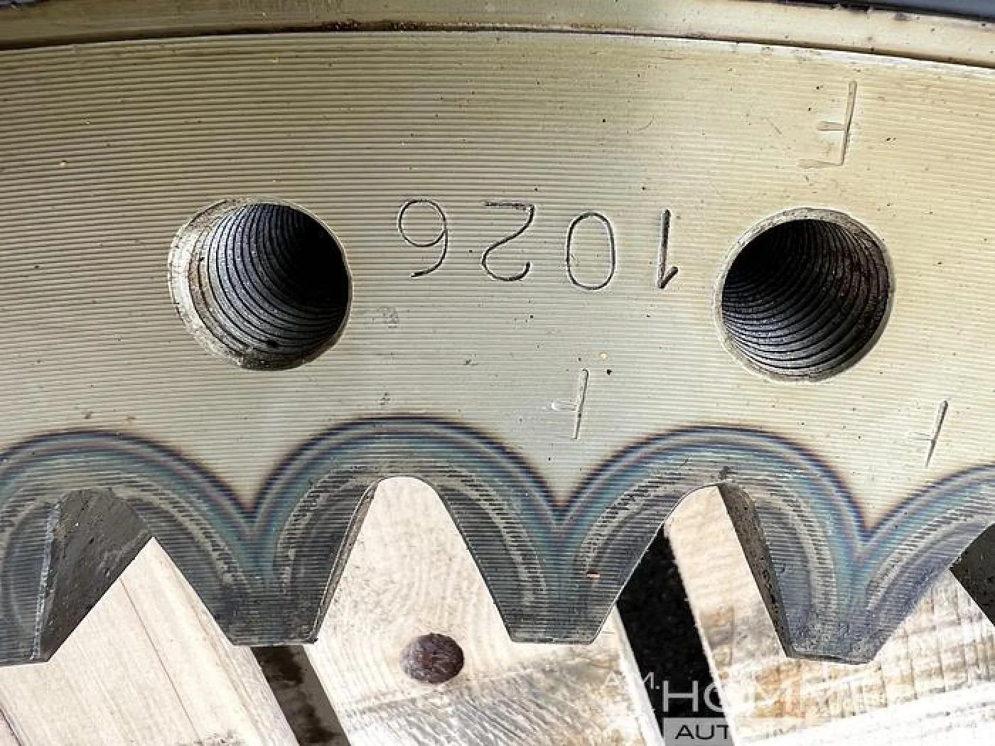 CNH INDUSTRIAL SLEWING RING H2239954 - 3