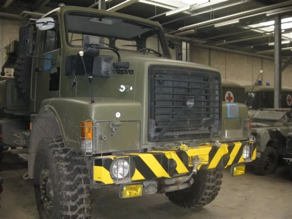 Volvo N10 kraanwagen