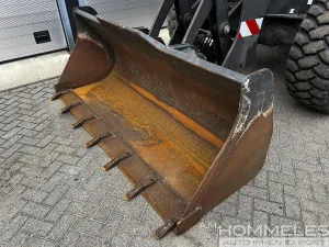 Mecalac BUCKET WITH TEETH 1,5m3