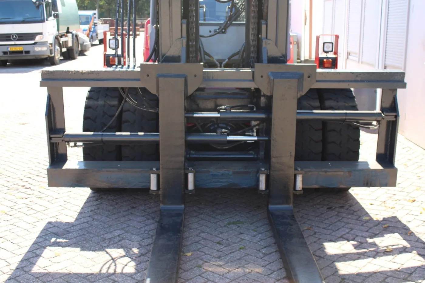 Kalmar DCE 160-12 FREE LIFT - 6