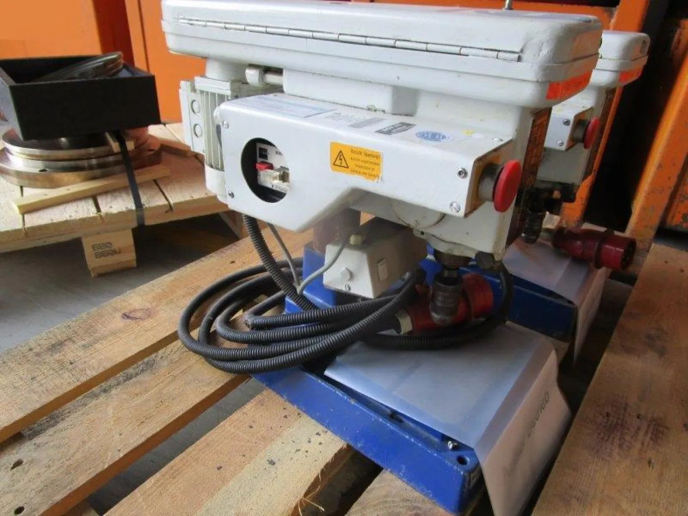 TB 10 AEG - 5