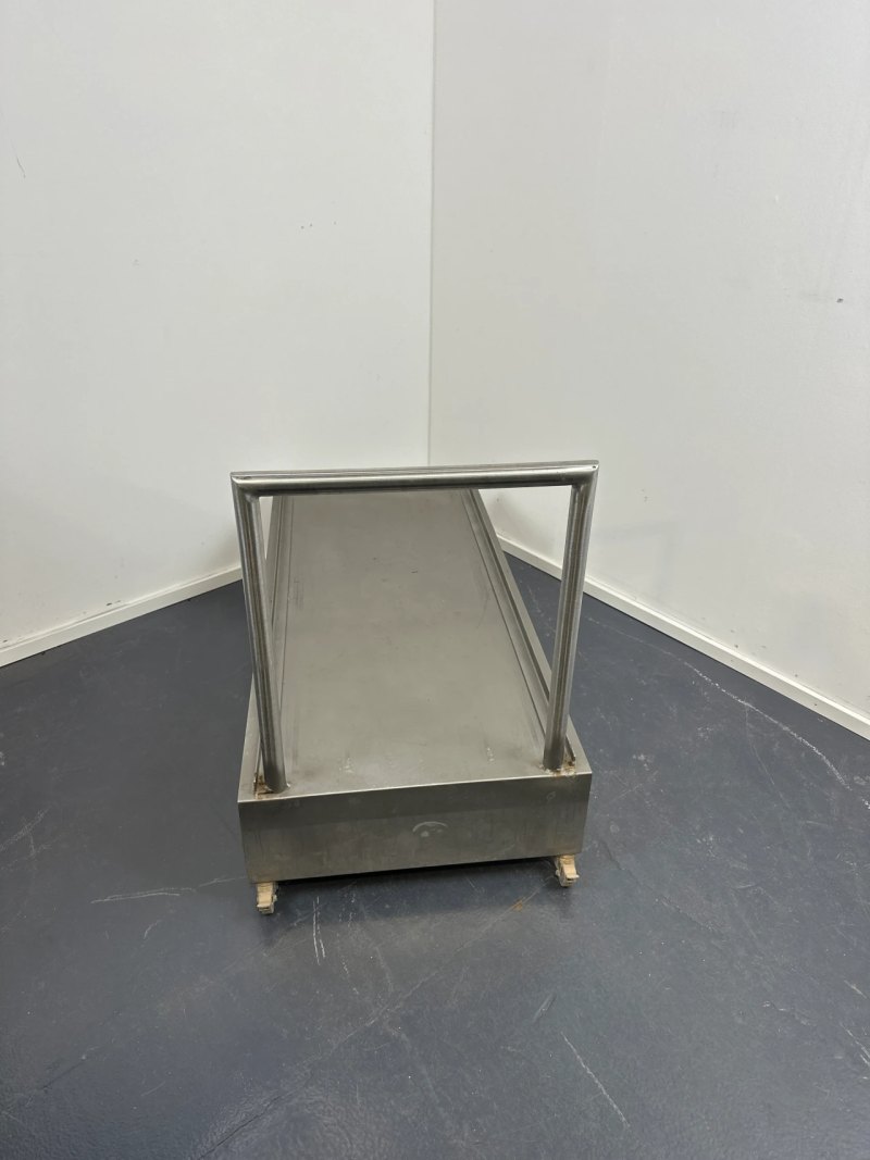 Desinfektor Einsatz-Transporter Desinfektor Einsatz-Transporter