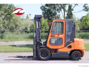 Doosan D35C-5 | SIDESHIFT & FORKSPREADER