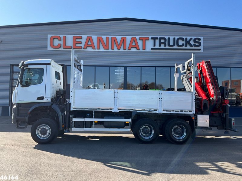 Mercedes-Benz Arocs 3345 6x6 Fassi 45 Tonmeter laadkraan Just 101.867 km!