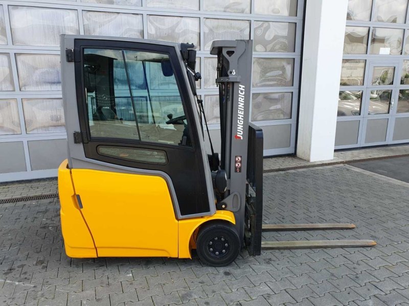 Jungheinrich EFG 215 / Triplex: 4.25m! / SS / 4.166h / 2024