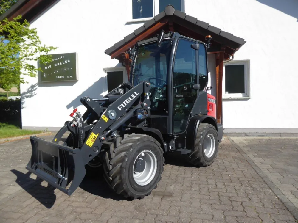 Pitbull Pitbull X27-45 mit Linde Hydrostat