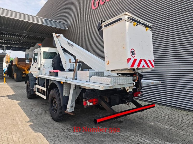 Unimog U4023 4x4 Isoli PT180 Winch!