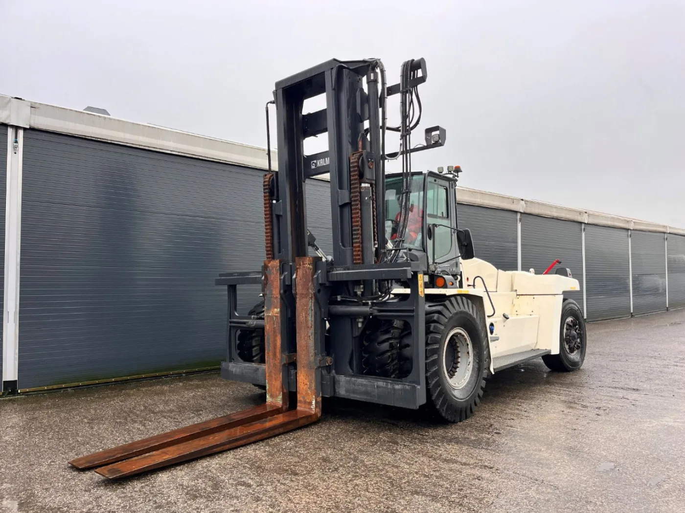 Kalmar DCG330-12LB - 5