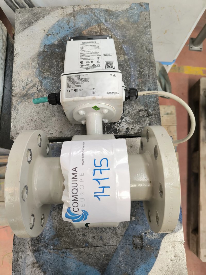 FLOW METER SIEMENS SITRANS FM MAG 3100 WITH TRANSMITTER SITRANS FM MAG 5000