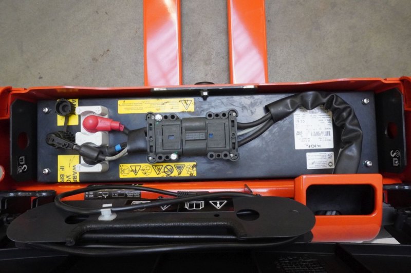 Niederhubwagen Linde T 16 ION 1152 (2020)