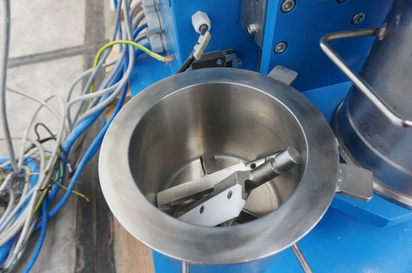 Schneider SVPM 2 - Planetary mixer - 5