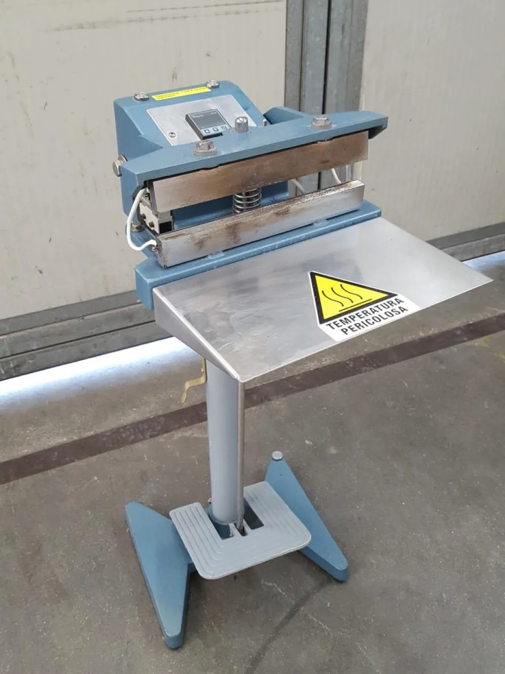 SALDATRICE PER LA CHIUSURA DI SACCHETTI – CIBRA NOVA