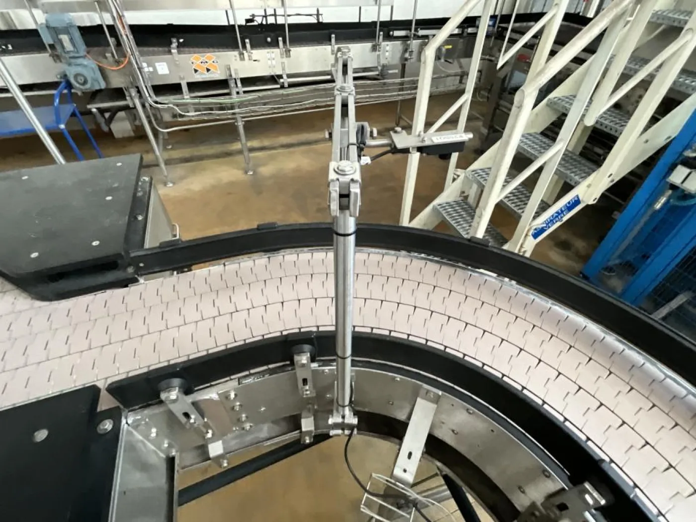 TMG Automated Verpackung TMG Automated Verpackung Förderband Belt for Bottles from Filler to Labeller - Line 5 - 7