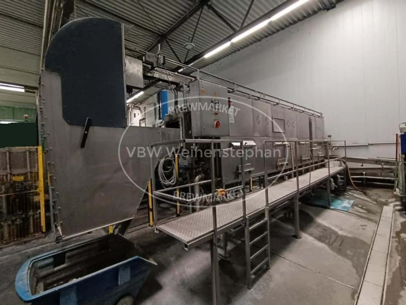 Crate washer - 3