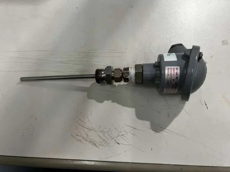 UNUSED PT100 TEMPERATURE PROBE