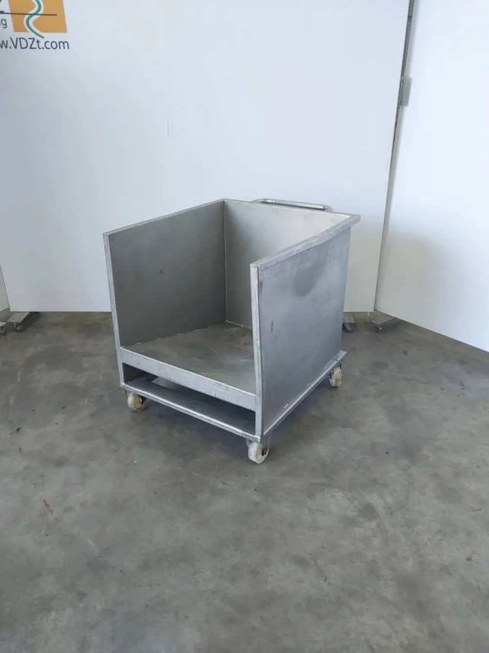 Stainless steel rolling bin