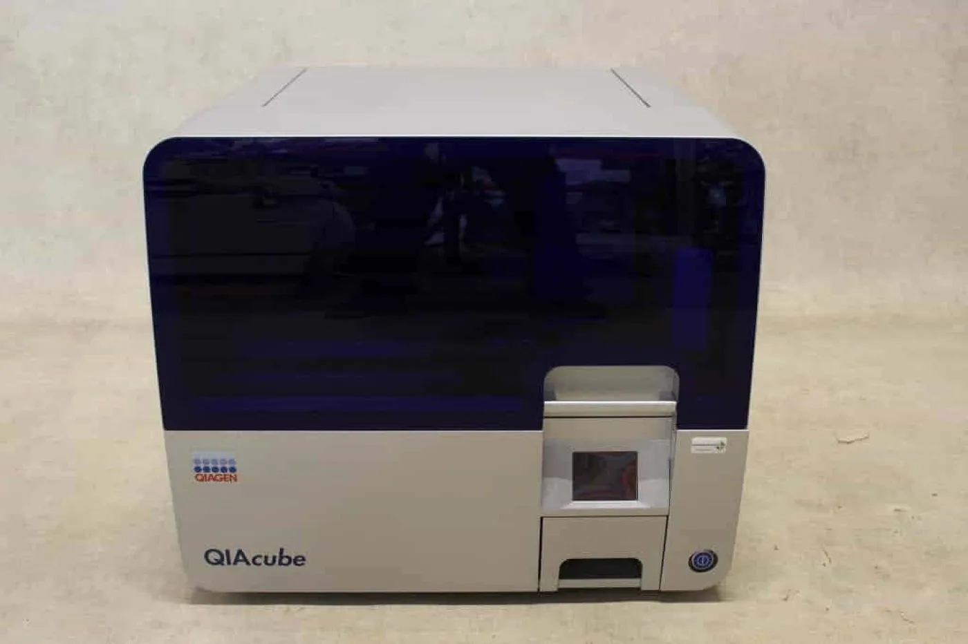 QiaGen QIAcube Systeem - 1
