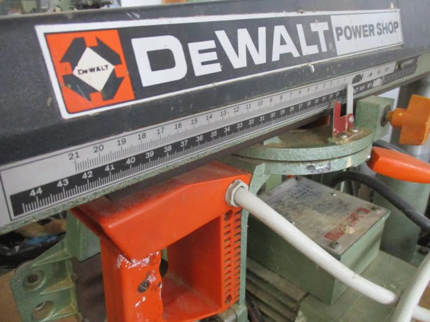 RADIALE DEWALT MOD. DW125 - 3