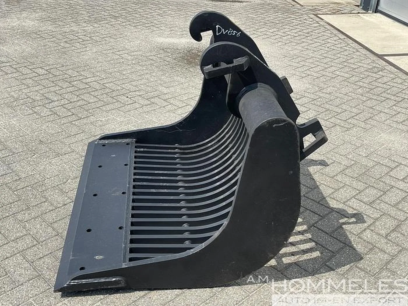 CW40 Skelton Bucket - 1