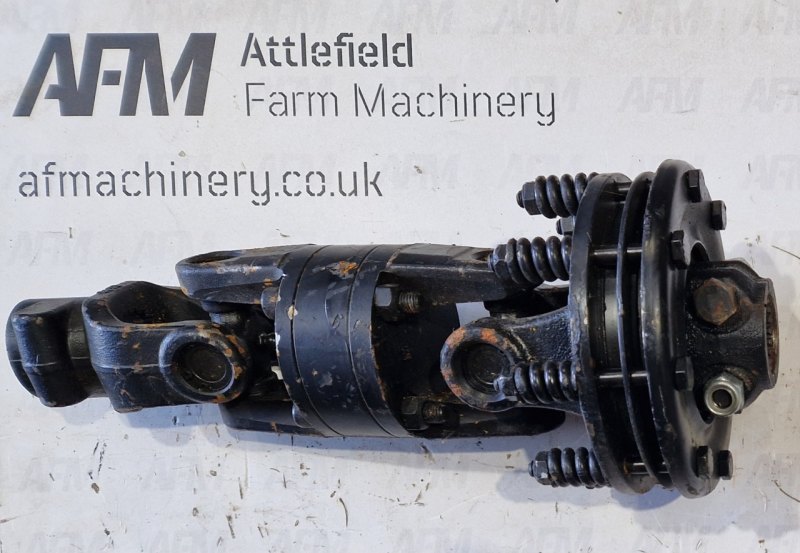 McConnel SR15 / Bomford Tri Wing 4600 Center Coupling - 47347.21